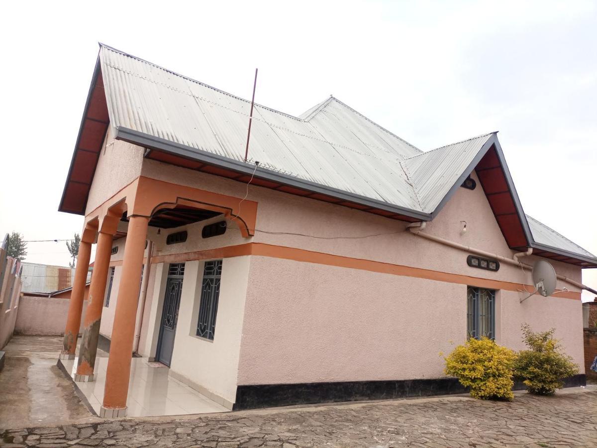 Randa'S House I Homestay Ruhengeri Εξωτερικό φωτογραφία